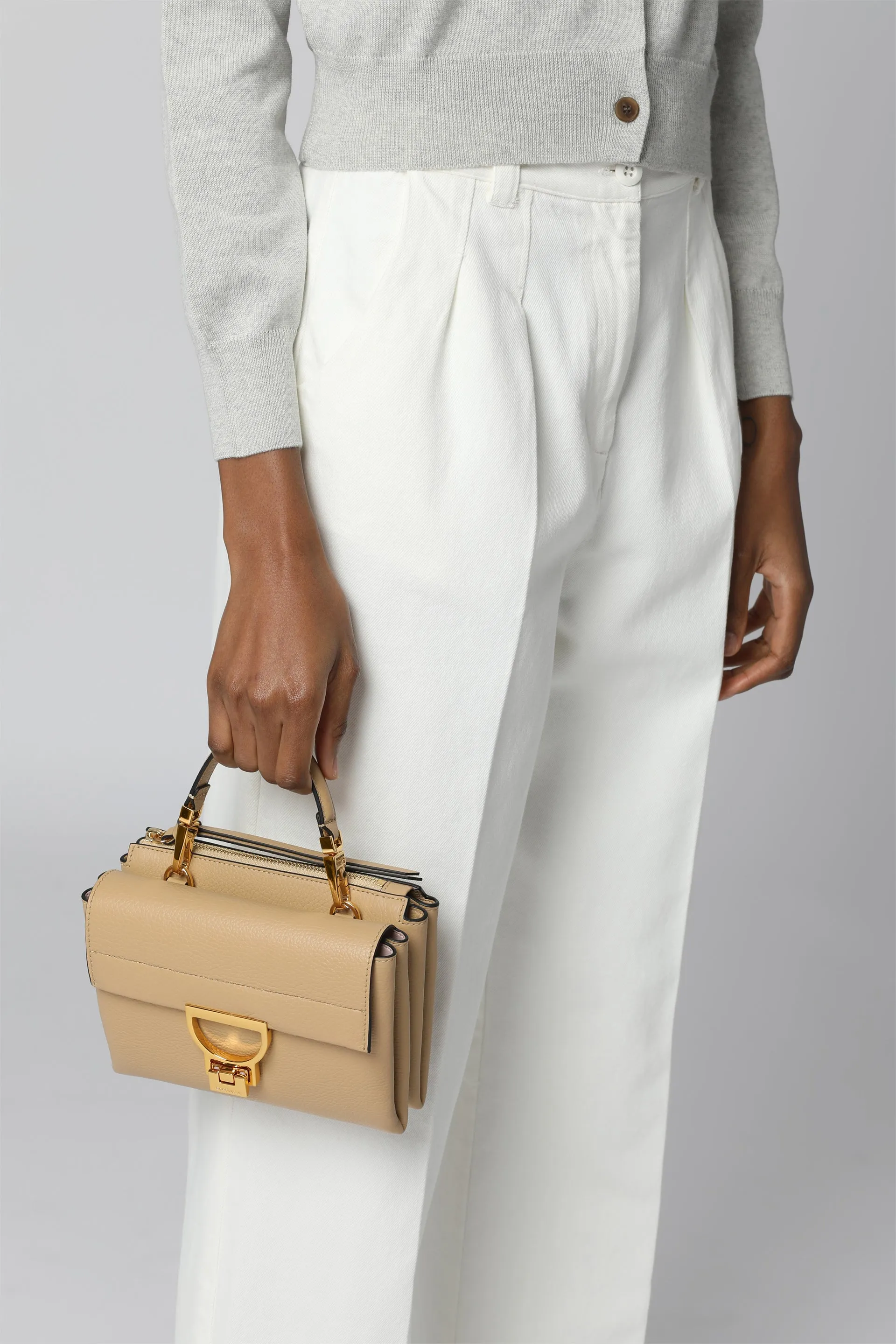 Arlettis leather handbag