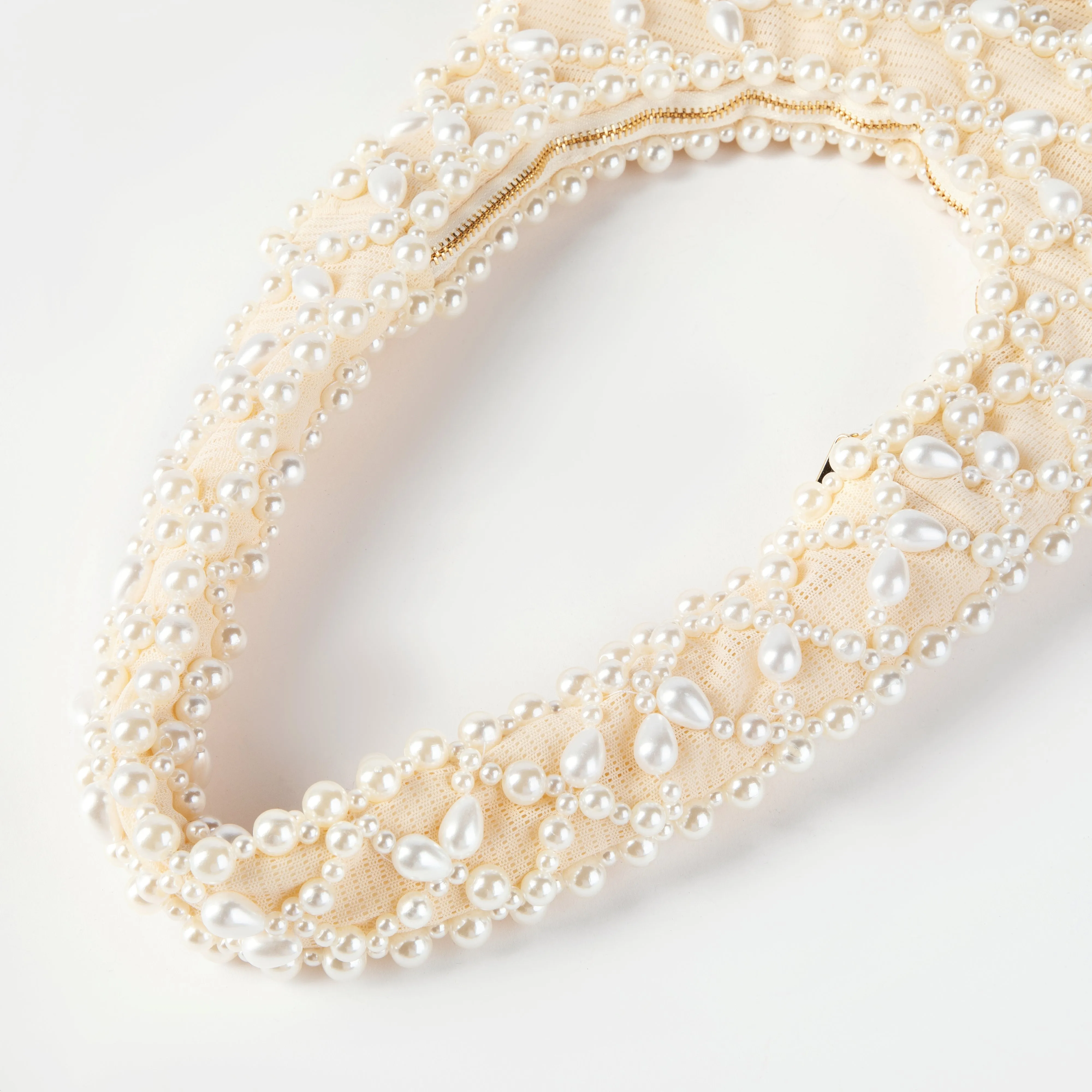 Artisanal Pearl Clutch M