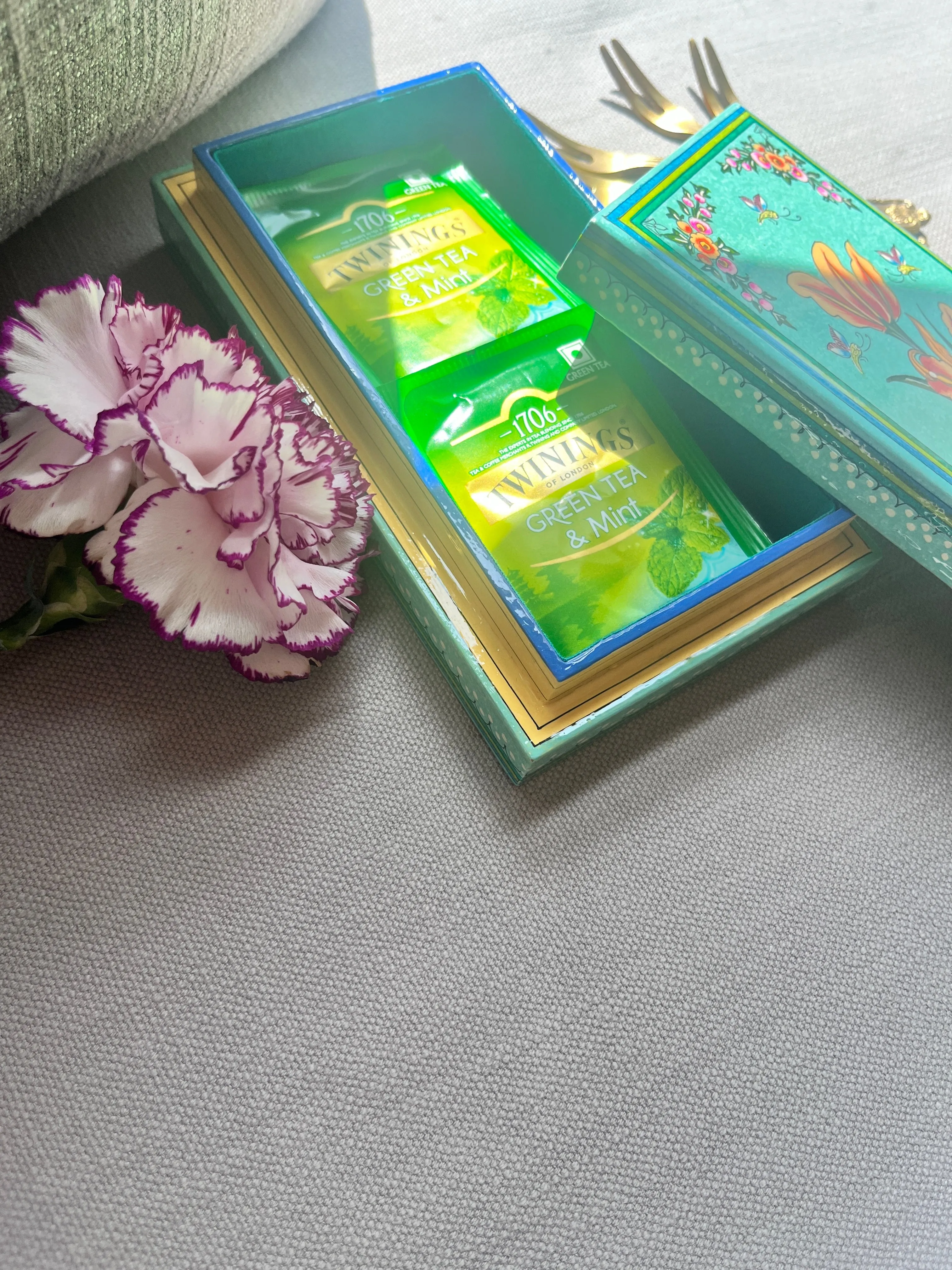 Artistic Box
