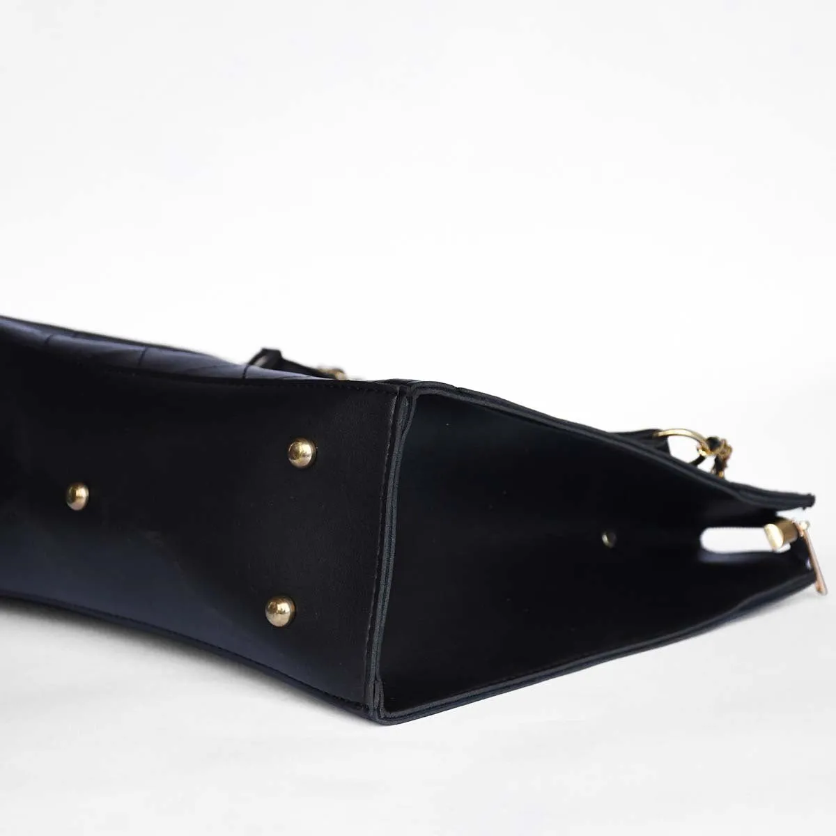 Caspia | Shoulder | Black