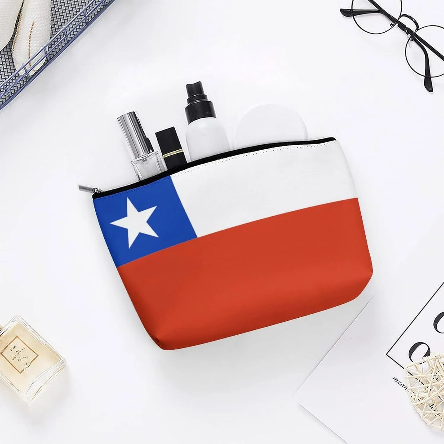 Chile Flag Travel Cosmetic Bag for Women Lightweight Makeup Organizer Pouch for Purse