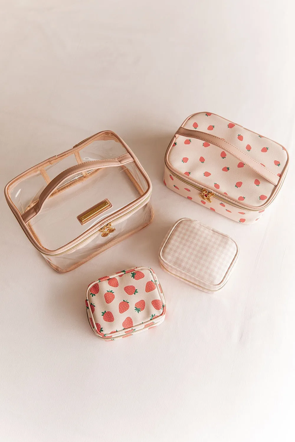 Getaway Cosmetic Set Mini Strawberry Print