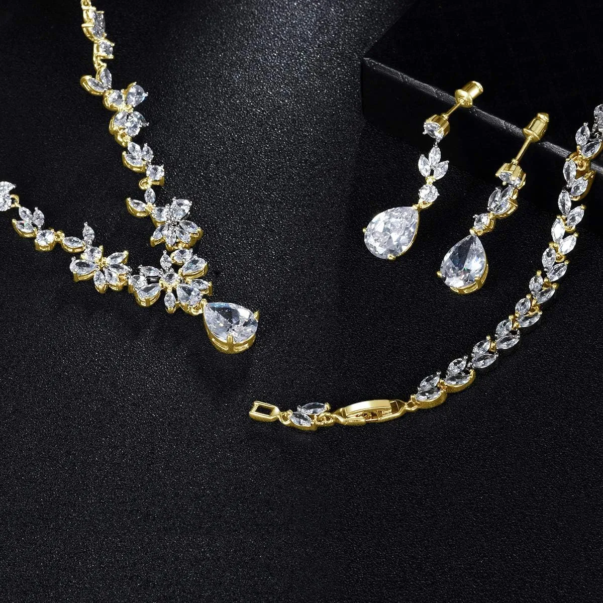 Hadskiss Jewelry Set for Women, Necklace Dangle Earrings Bracelet Set with White AAA Cubic Zirconia, Allergy Free Wedding Party Jewelry for Bridal Bridesmaid