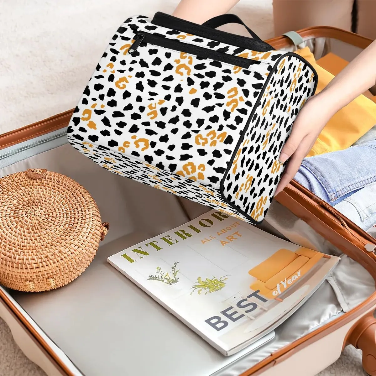 Hanging Toiletry Bag Animal Print for Women Girls, Cosmetic Makeup Bag with Multi Compartments, Portable Travel Bag Organizer Large for Toiletries Accessories