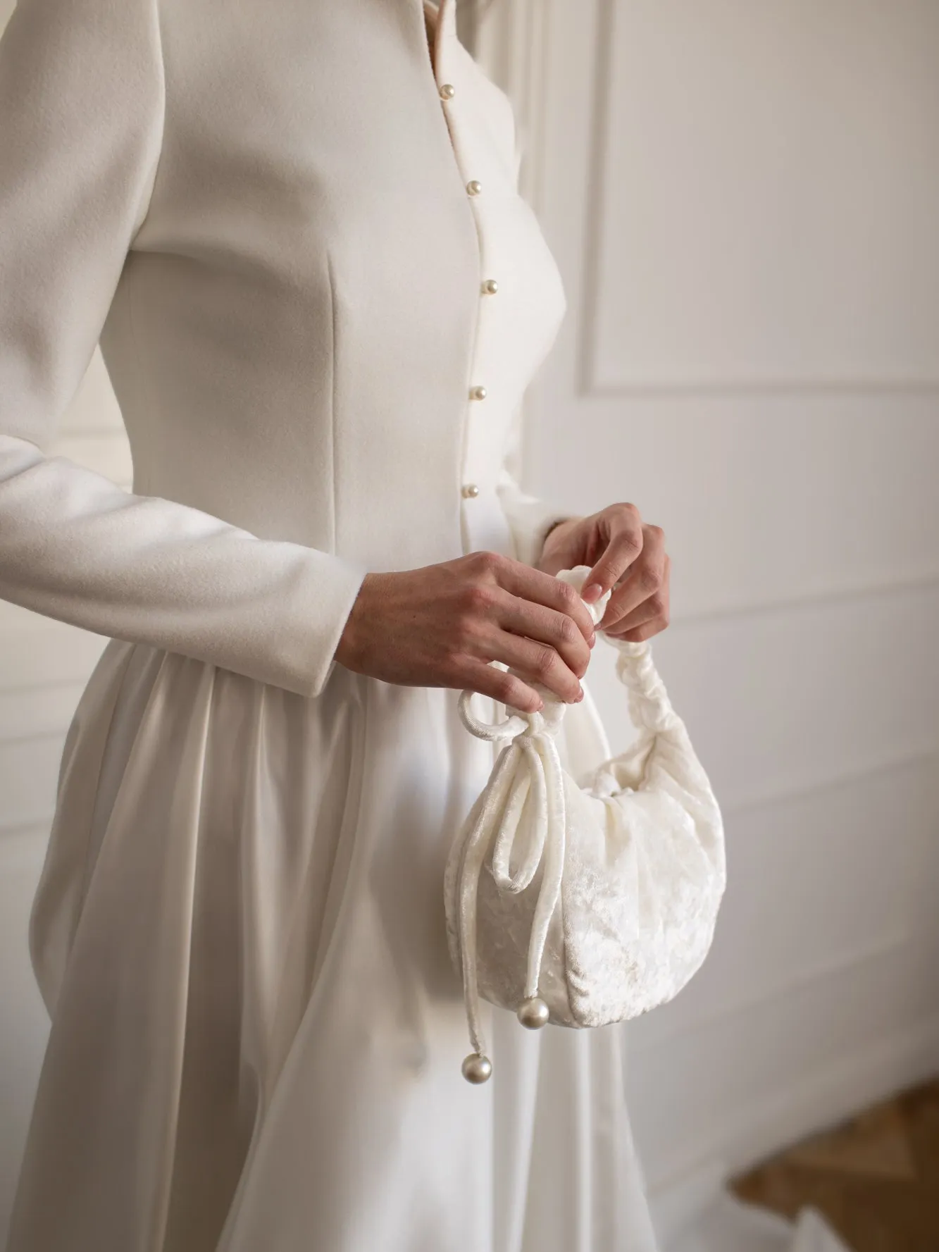 Ivory Velvet Bridal Handbag – Soft Wedding Purse For Bride