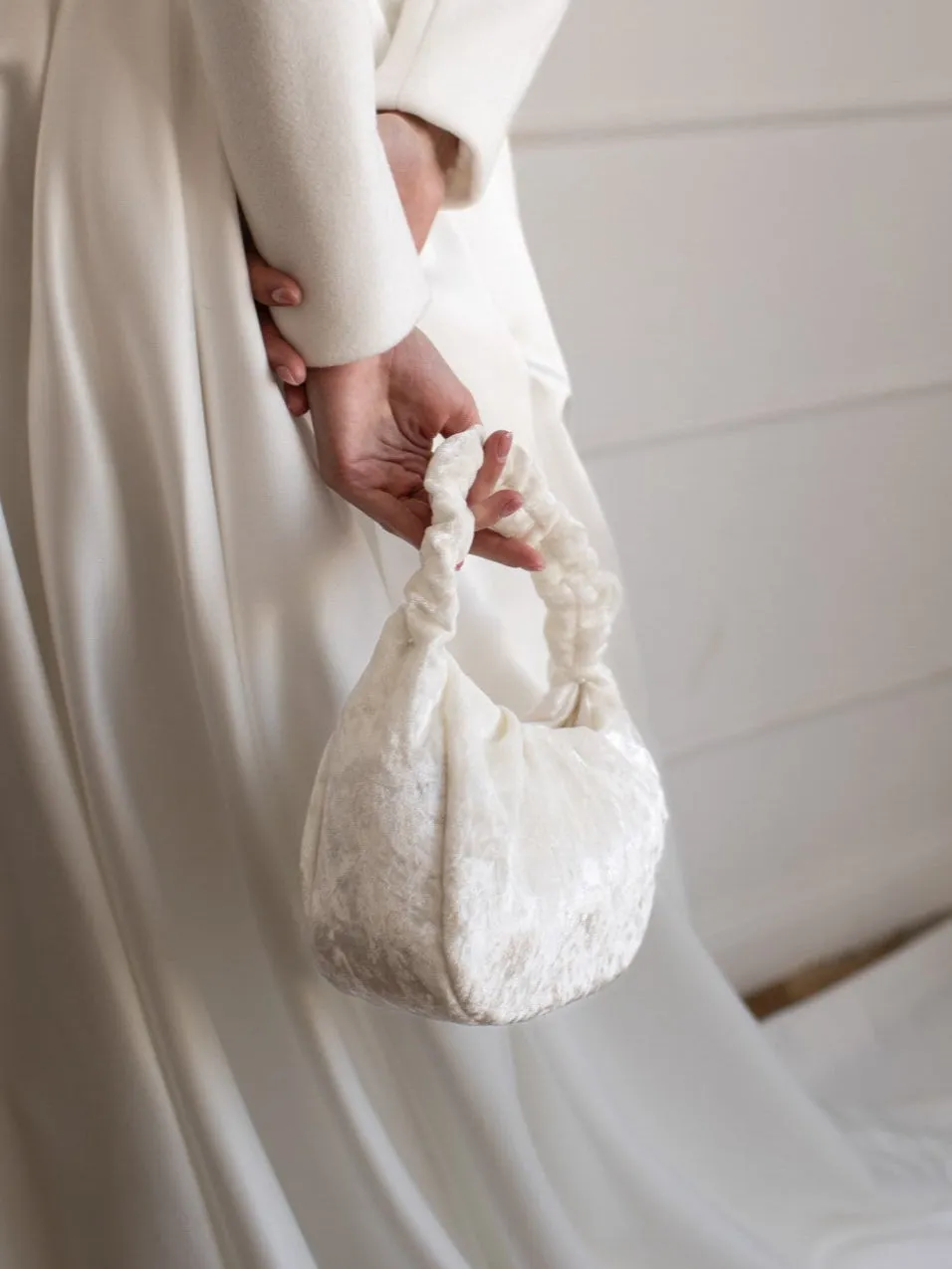 Ivory Velvet Bridal Handbag – Soft Wedding Purse For Bride
