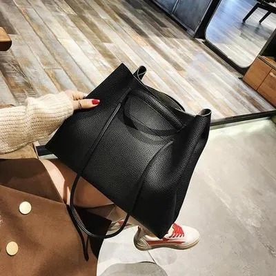 Large-capacity handbag