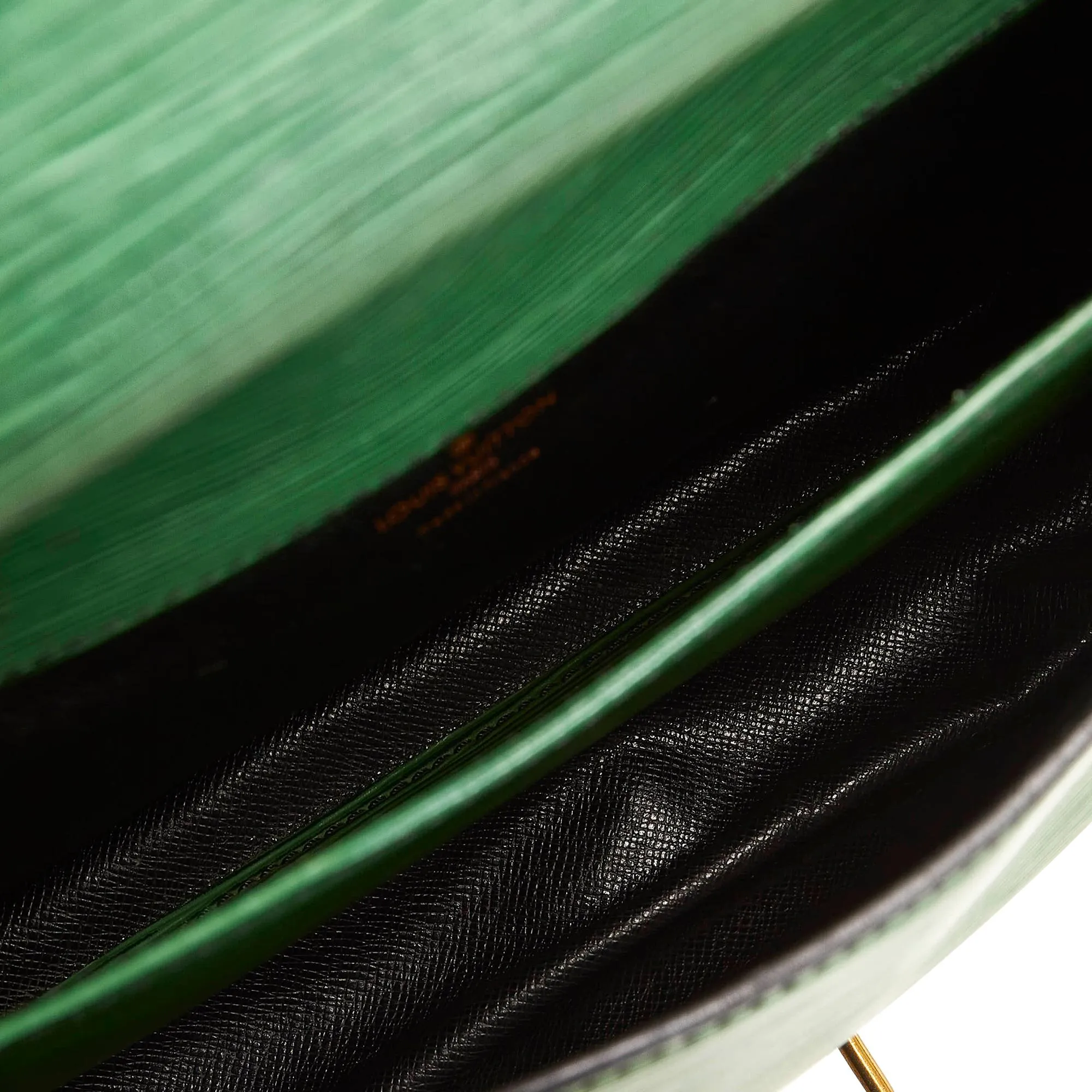 Louis Vuitton Epi Cartouchiere MM (MLB-34784)
