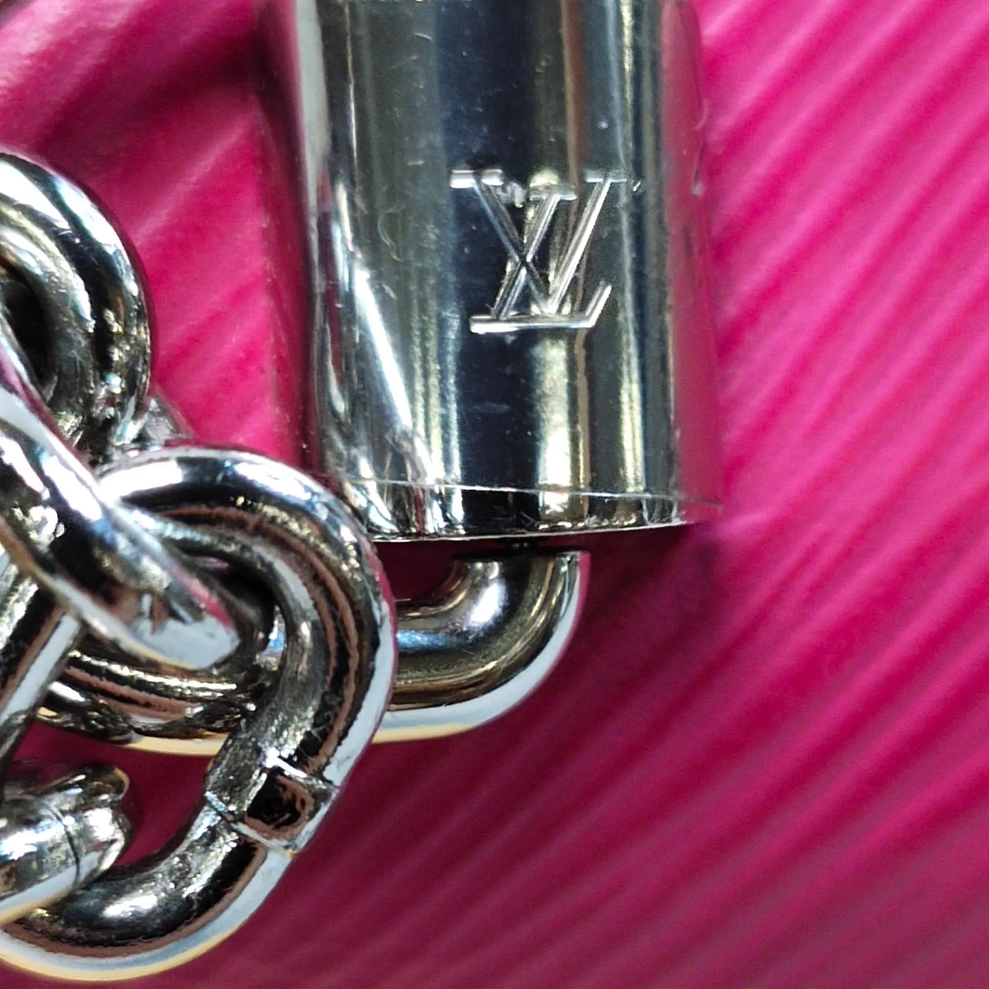 Louis Vuitton Epi Twist MM (MLB-37676)