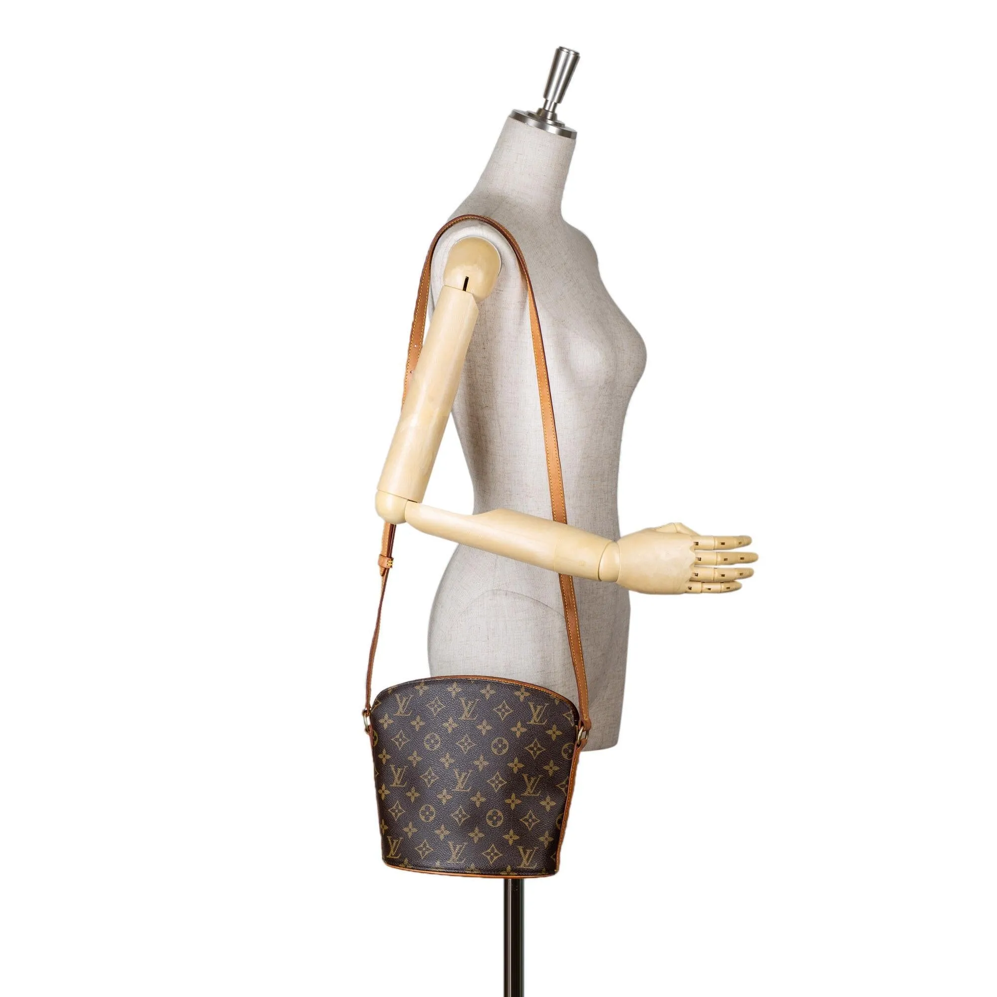 Louis Vuitton Monogram Canvas Drouot Shoulder Bag (SHG-28322)