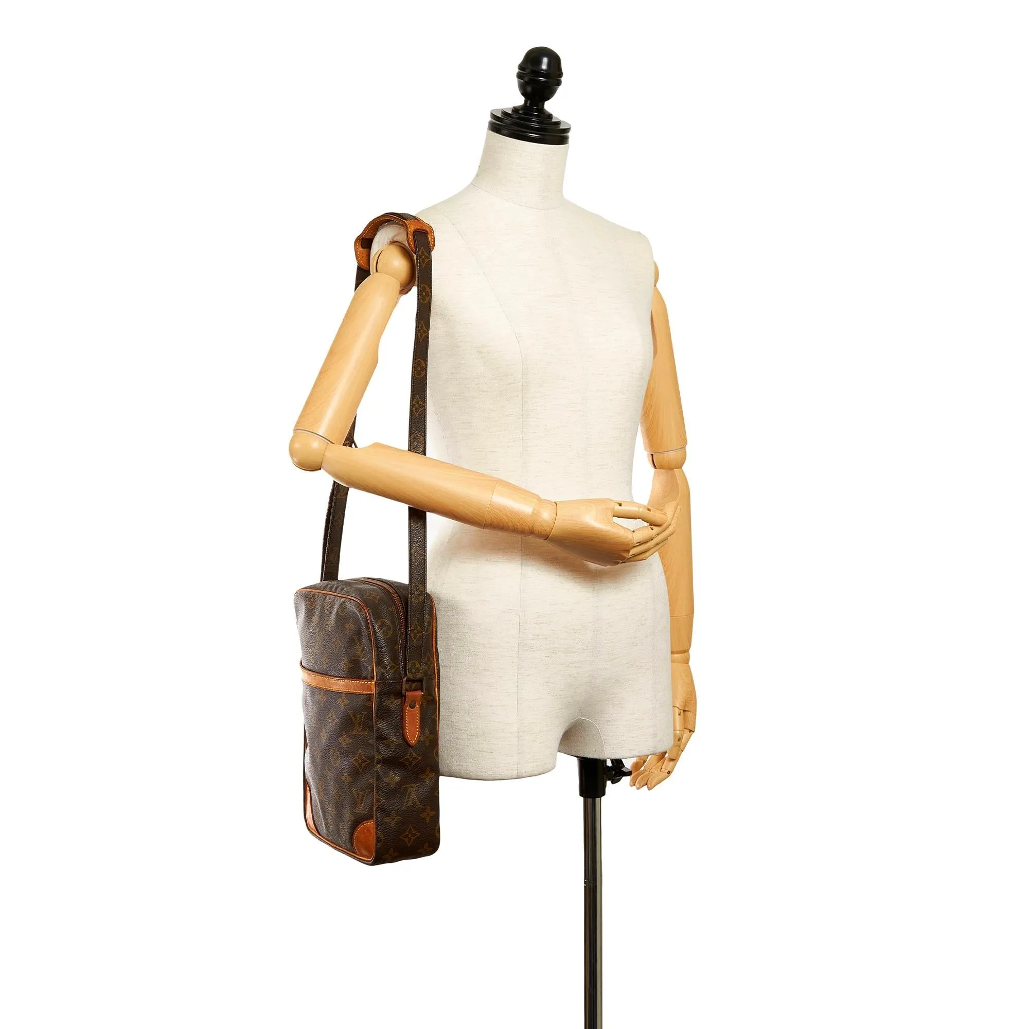 Louis Vuitton Monogram Danube (SHG-31074)