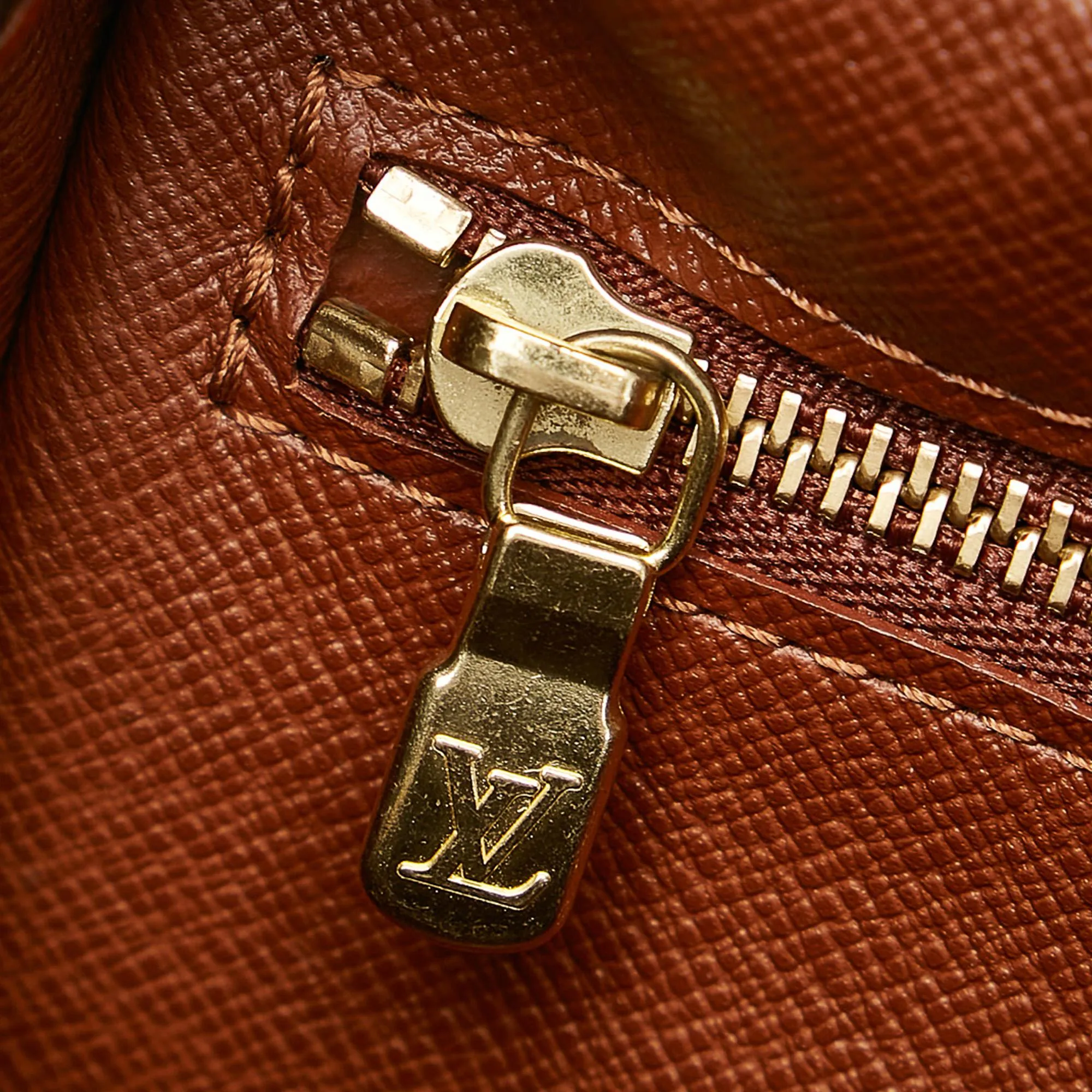 Louis Vuitton Monogram Trocadero 27 (SHG-30906)
