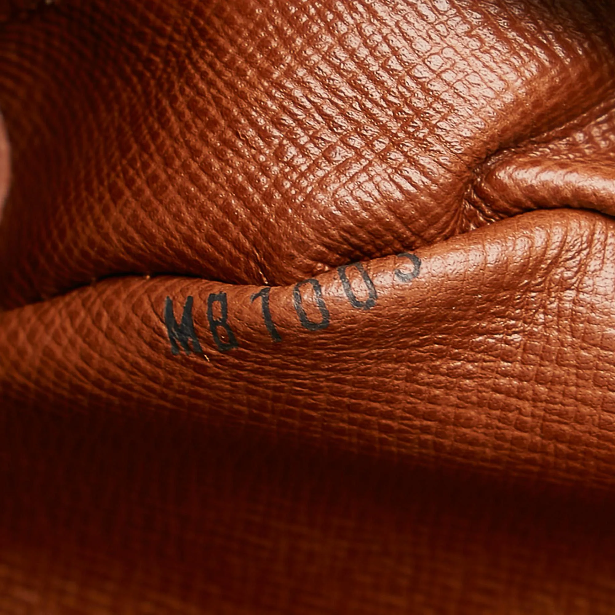 Louis Vuitton Monogram Trocadero 27 (SHG-30906)