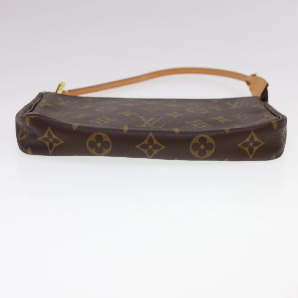 Louis Vuitton Pochette Accessoires  Canvas Clutch Bag