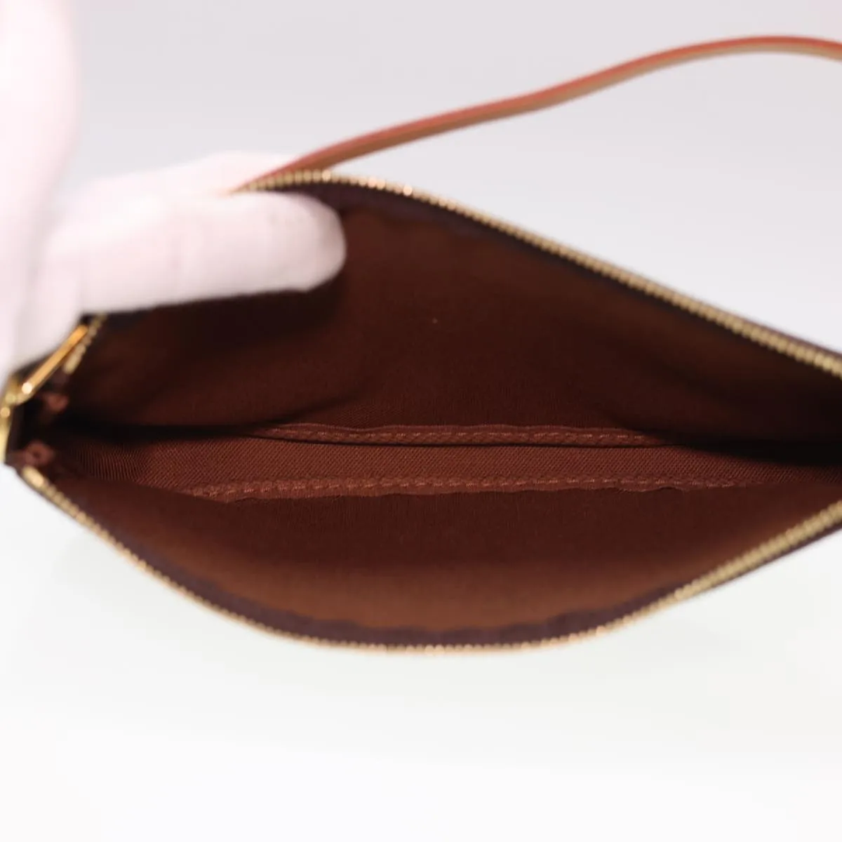 Louis Vuitton Pochette Accessoires  Canvas Clutch Bag
