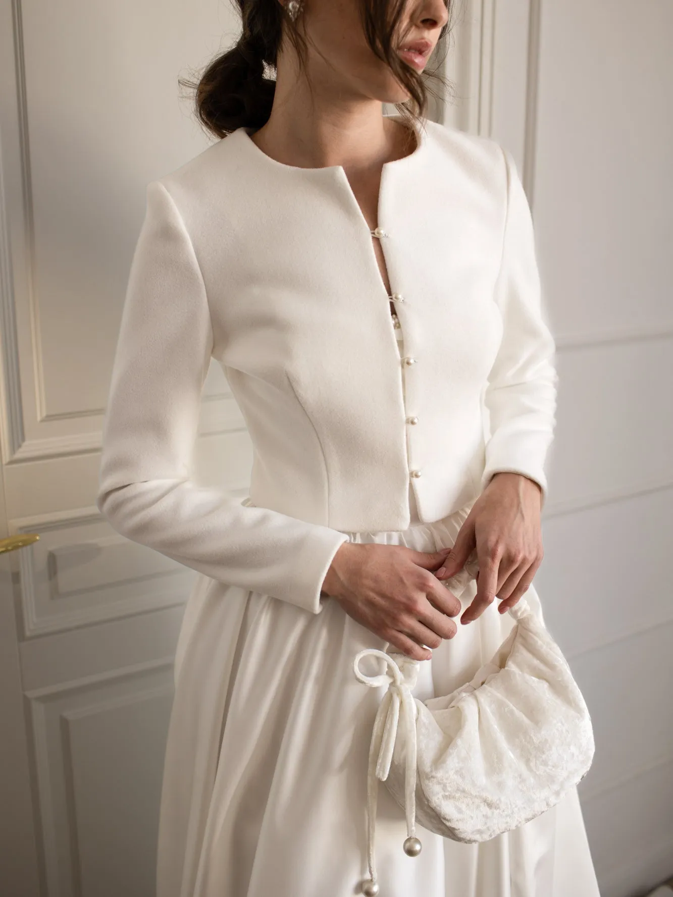 Luxurious Velvet Bridal Purse with Delicate Gathered Design – Elegant Wedding Clutch