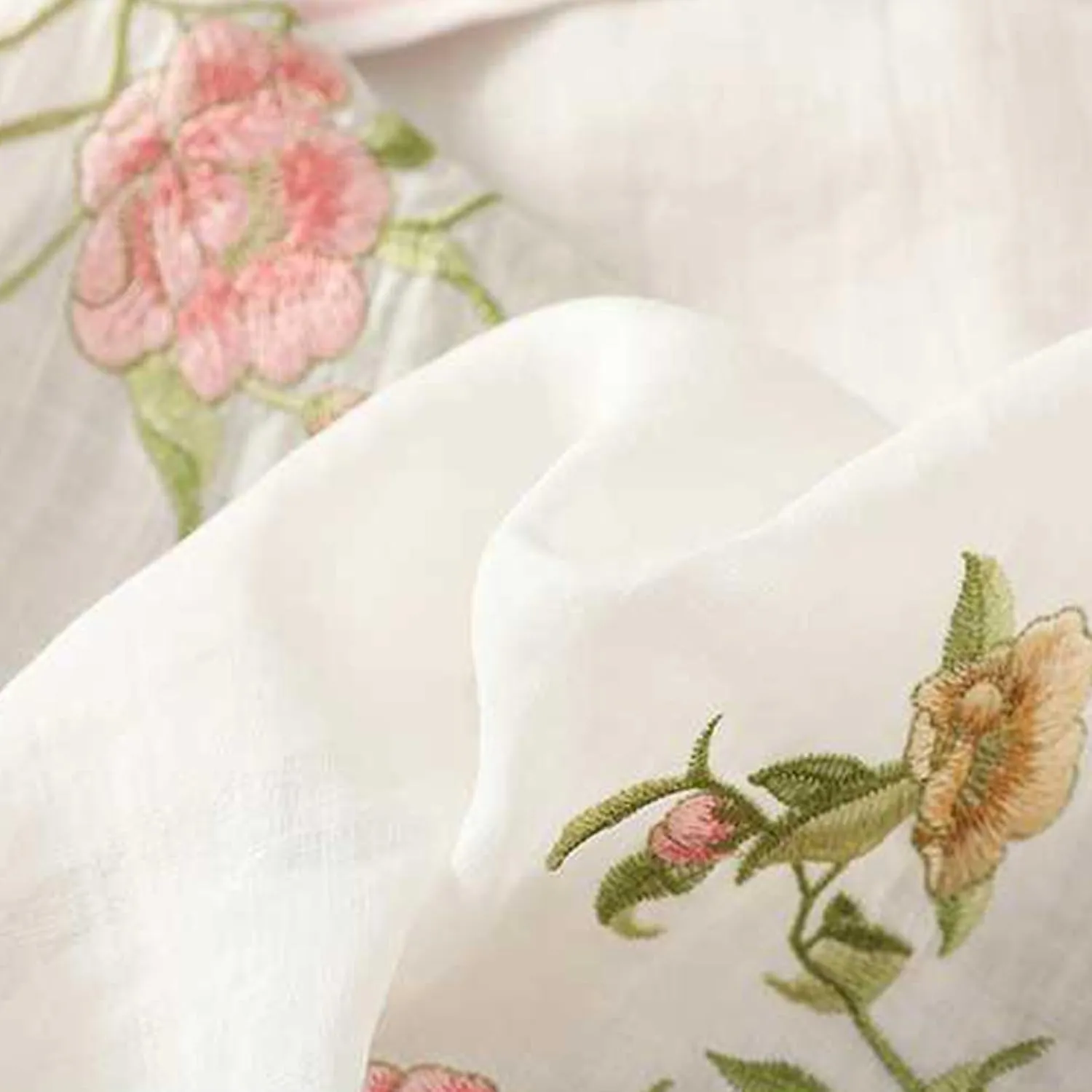 Mzkdieey Women's Cotton Linen Retro Chinese Frog Button Tops Traditional Mandarin Collar Shirts Floral Embroidered Blouse