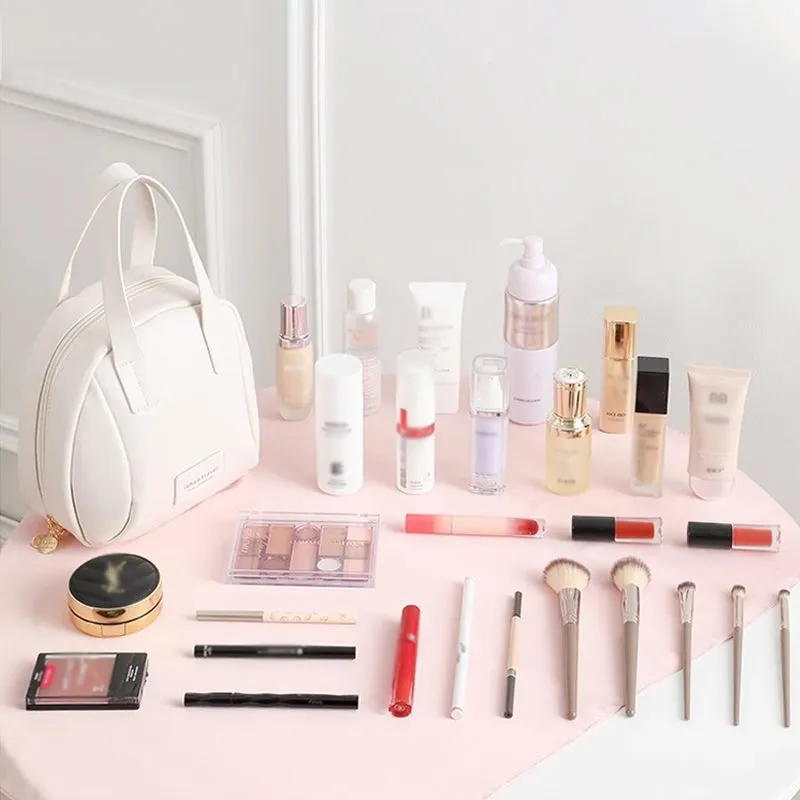 NeatNest | Multi-layer shell-shaped cosmetic bag