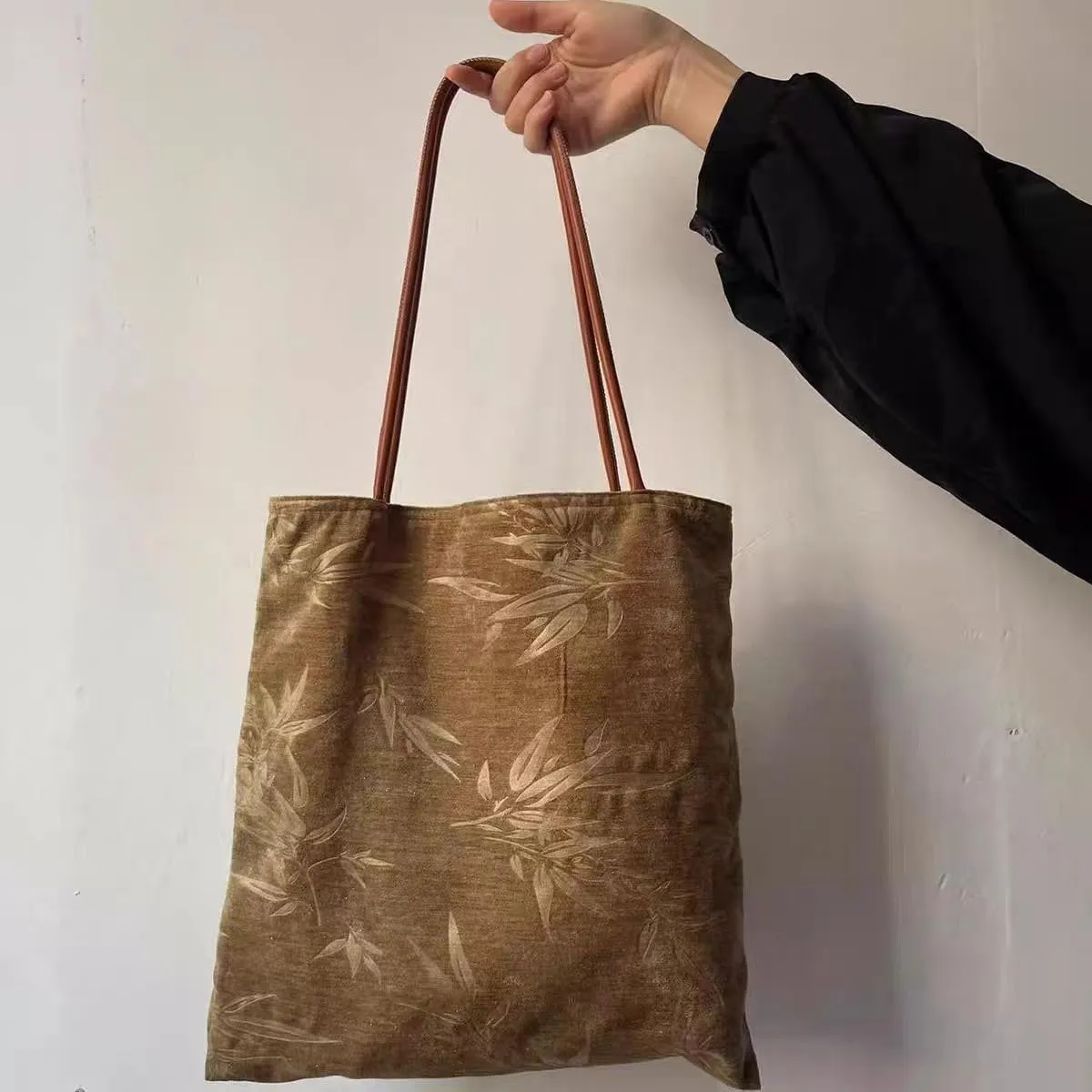 New Chinese Style Cheongsam Bag Velvet Large Capacity Tote with Bamboo Leaf Pressed Flower Lamp Core
