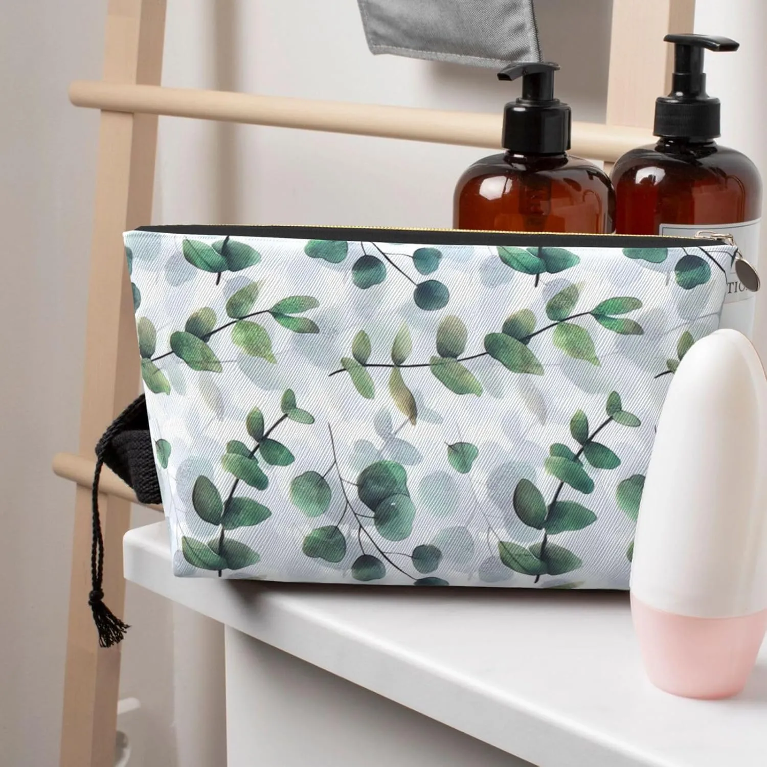 Portable Makeup Bag Zipper Pouch Travel Make up Organizer Bag Toiletry bag Water-resistant Aesthetic PVC Leather Cosmetic Bags for Women and Girls with Eucalyptus Leaf