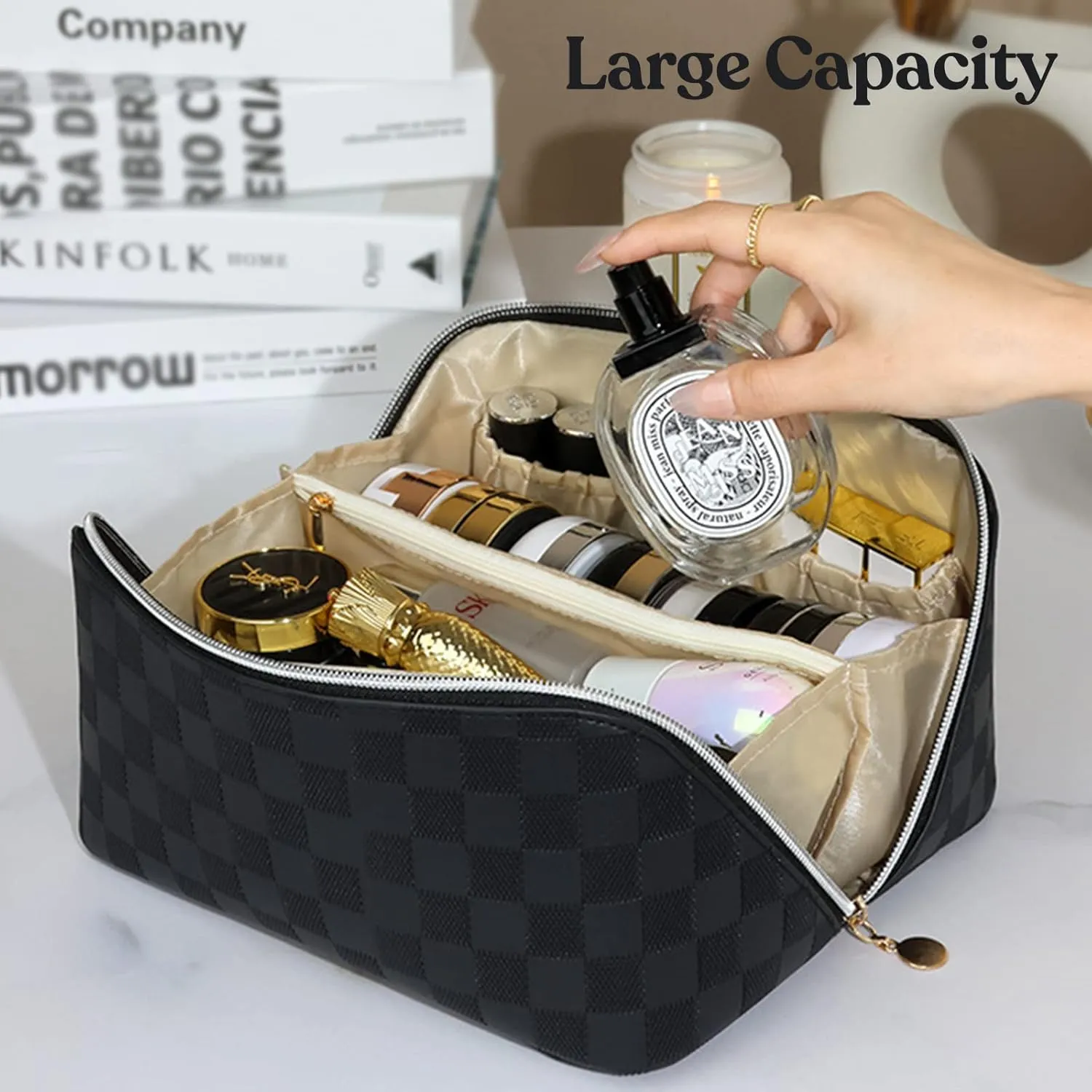 Portable Makeup Bags Large Capacity Travel Cosmetic Bag for Women Waterproof PU Leather Checkered Makeup, Organizer Makeup Brushes Storage Bag with Dividers and Handle (Black)