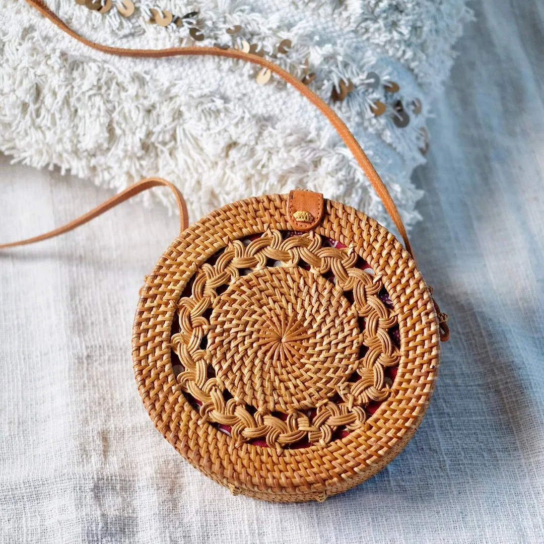 Rattan Circle Bag (Golden Husk)