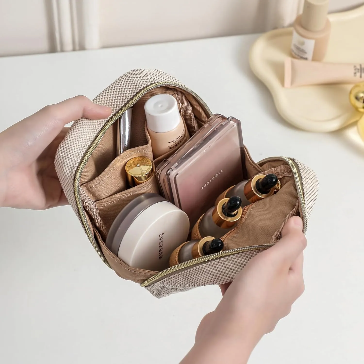 Small Canvas Makeup Bag with Compartments for Purse, Wide-open Makeup Pouch with Zipper and Keychain, Key Pocket Lipstick Bag Travel Organizer Bag（01Beige）