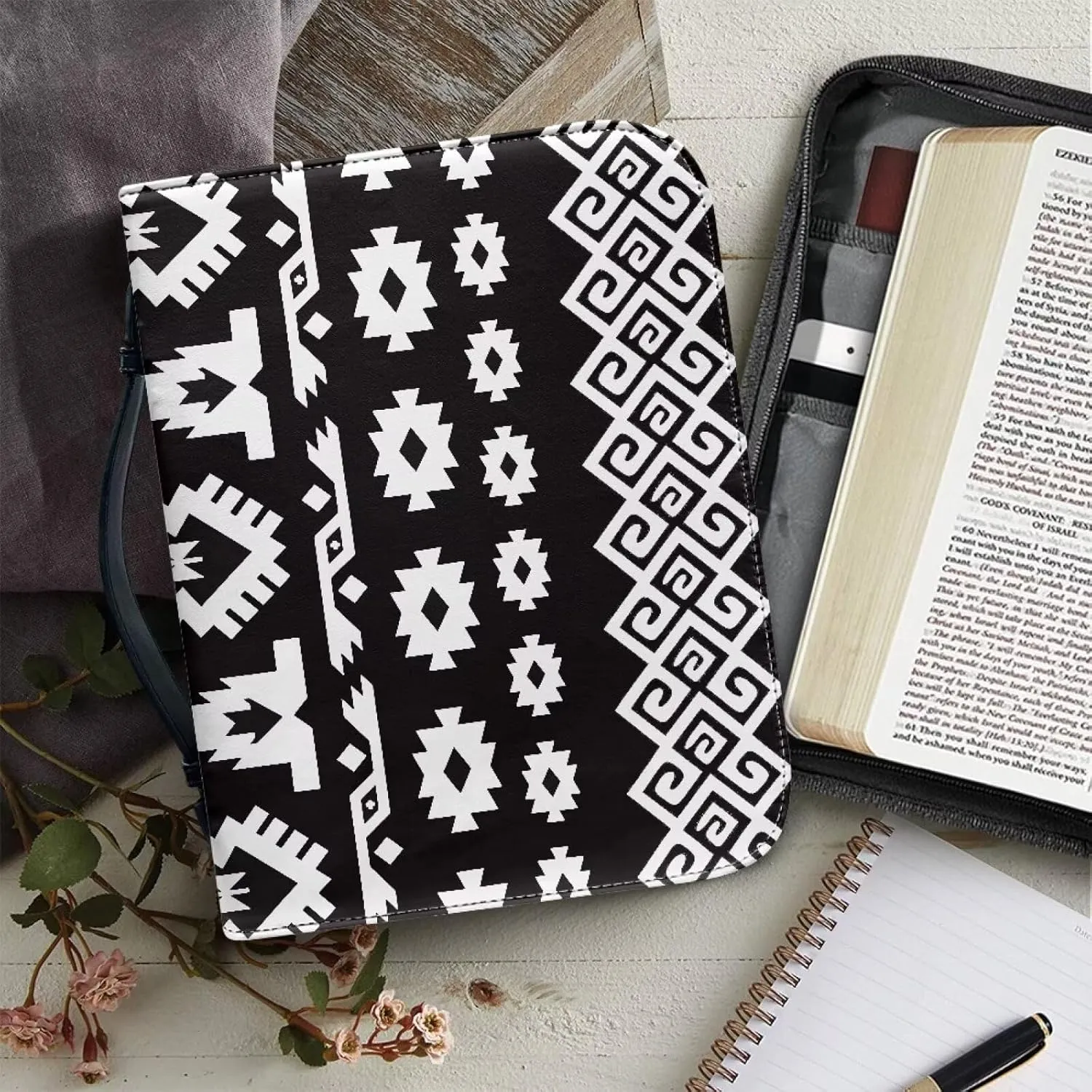 Southwestern Aztec Tribal Horse Print Bible Cover for Women Bible Book Carrier Bag With Zipper Christian Book Covers for Bibles Religious Appreciation Gifts for Pastor