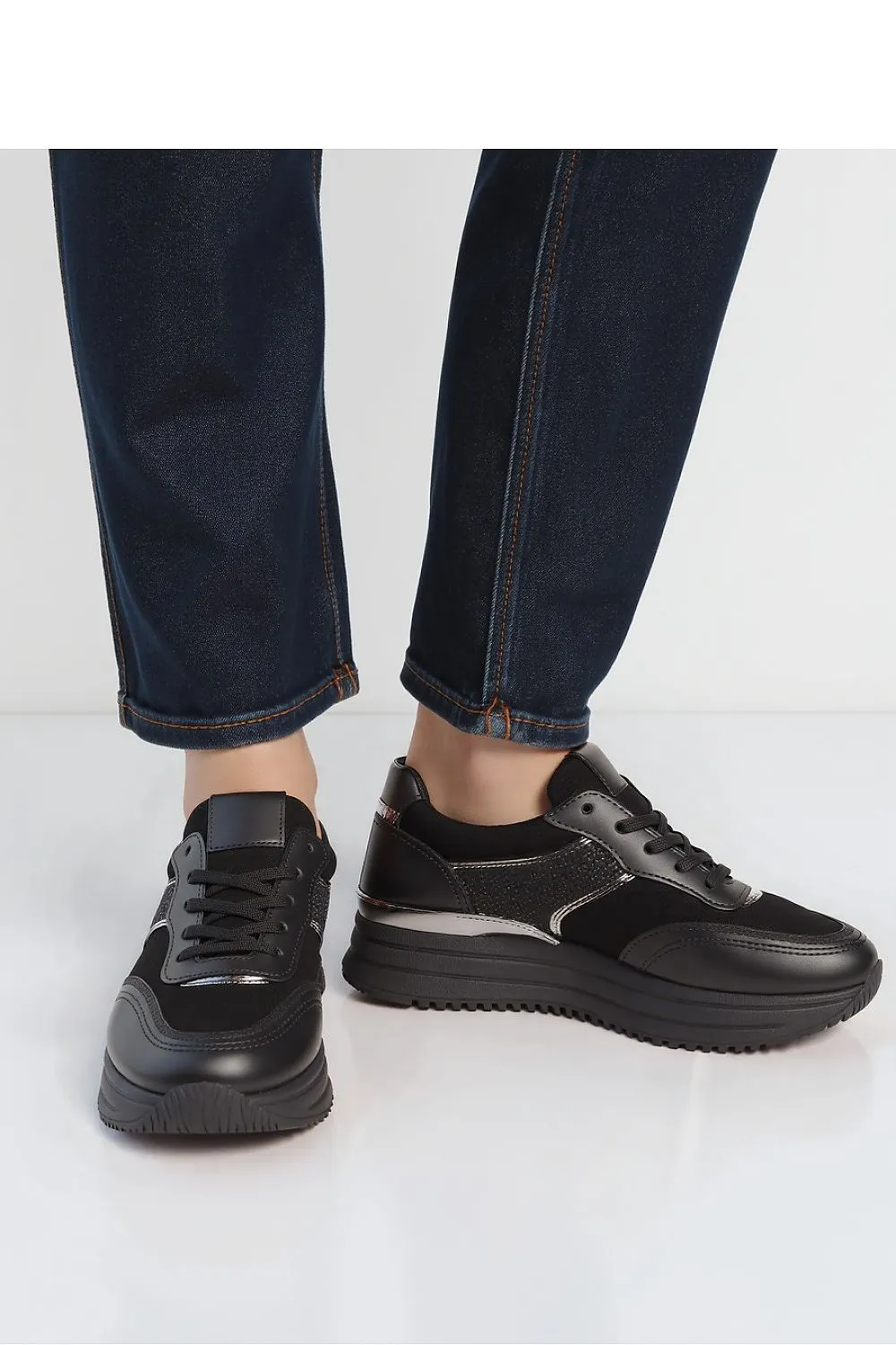 Sport Shoes Inello