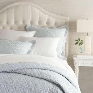 Washed Linen Sky Quilt, King Size, Sky Blue/Blue Solid Pattern