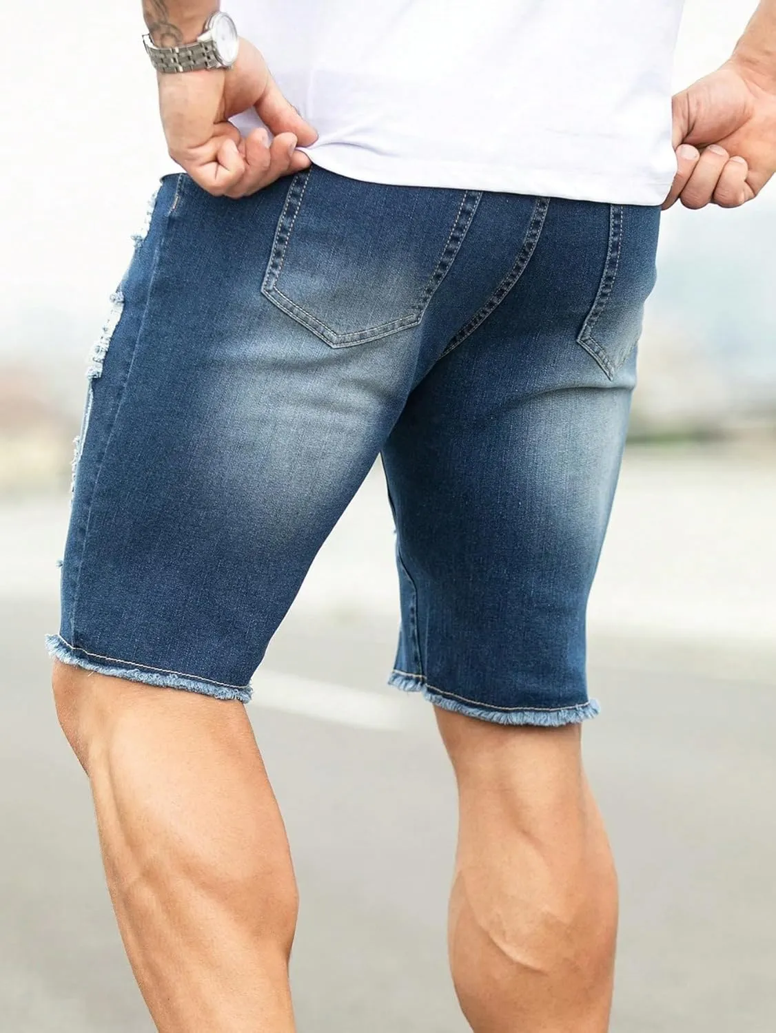 WDIRARA Men's Ripped Denim Shorts Straight Leg Raw Hem Frayed Distressed Jean Shorts Pants