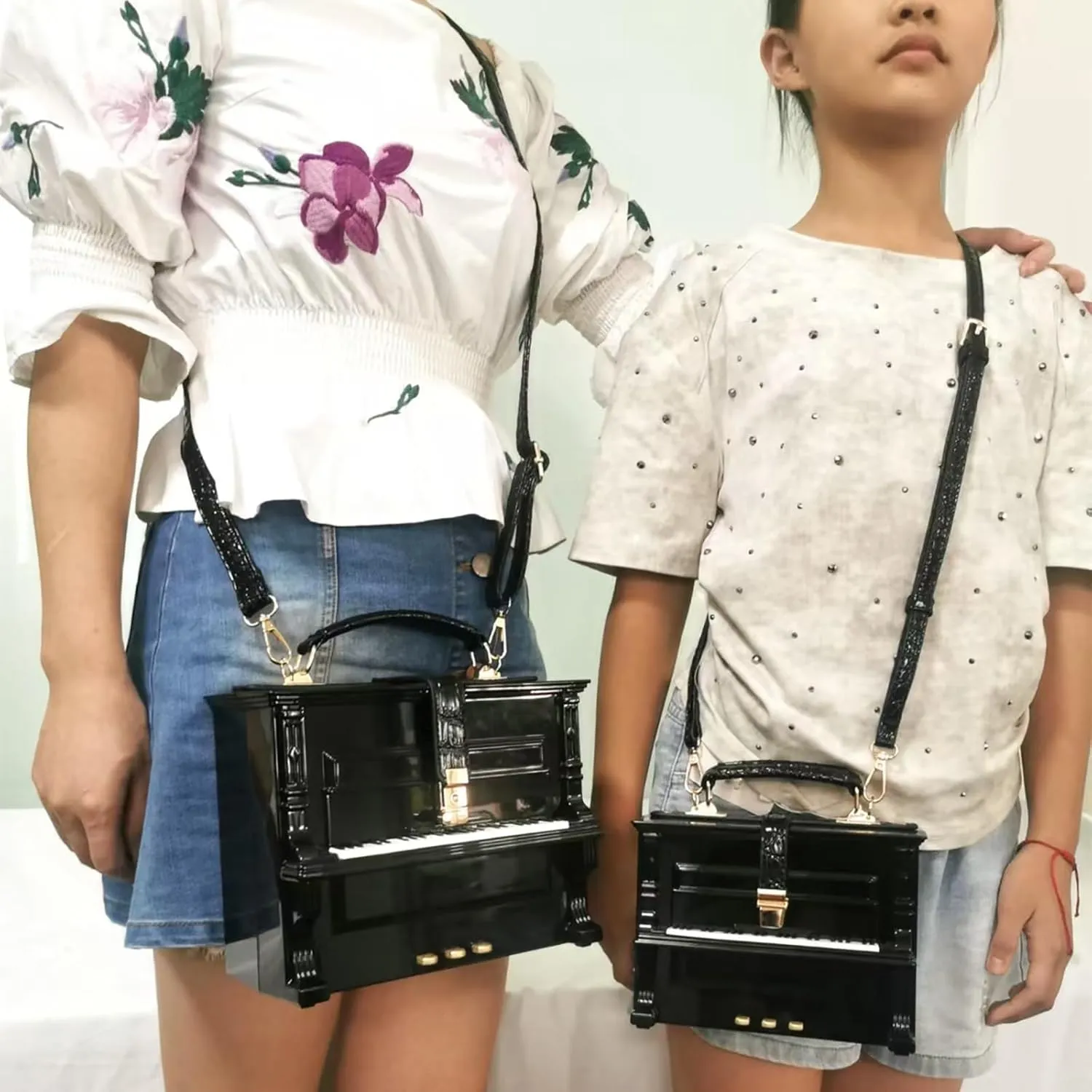 Women Piano Shaped Crossbody Shoulder Bag Handbag Acrylic Unique Novelty Piano Purse