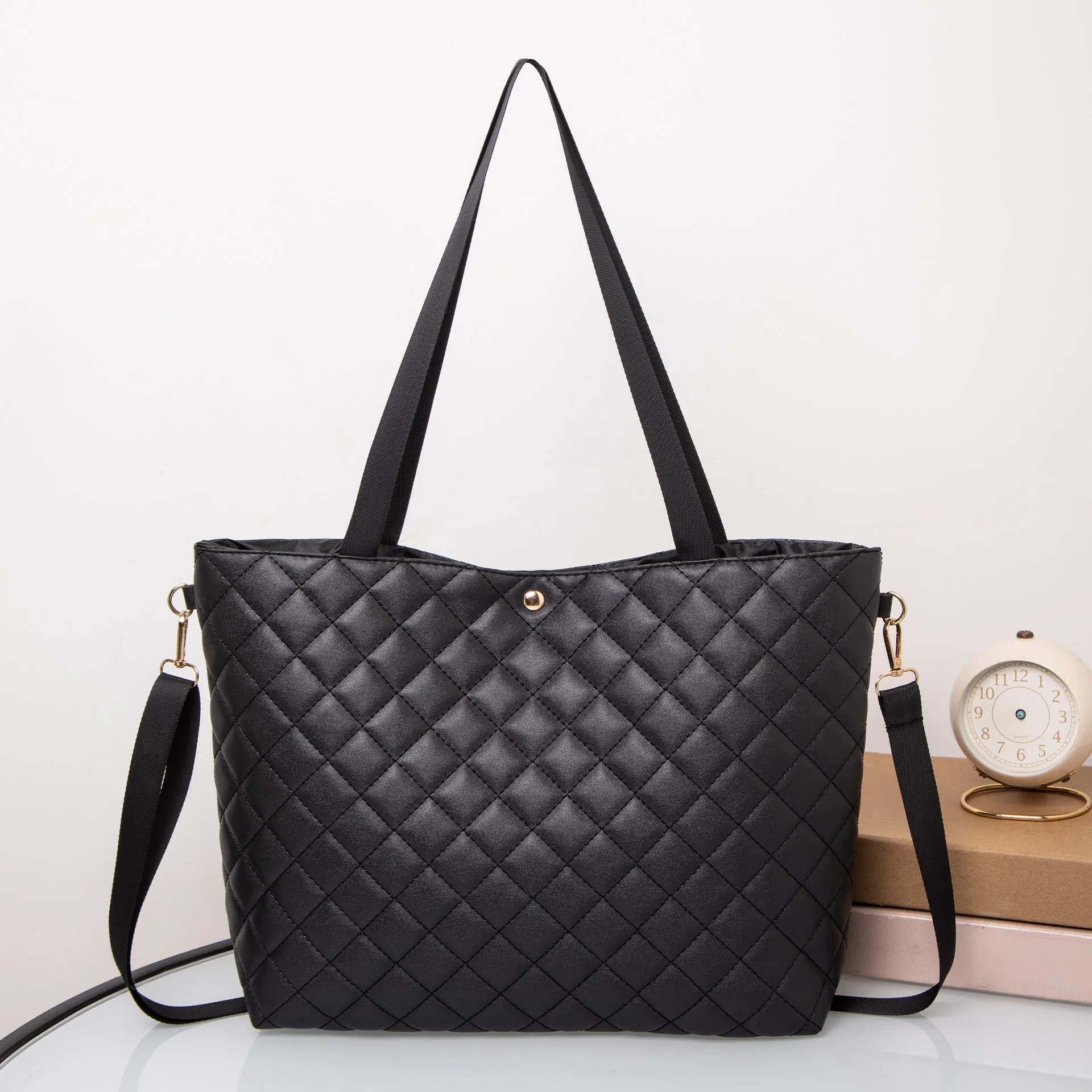 Women's Fashion Rhombus Underarm Trend Solid Color Shoulder Bags
