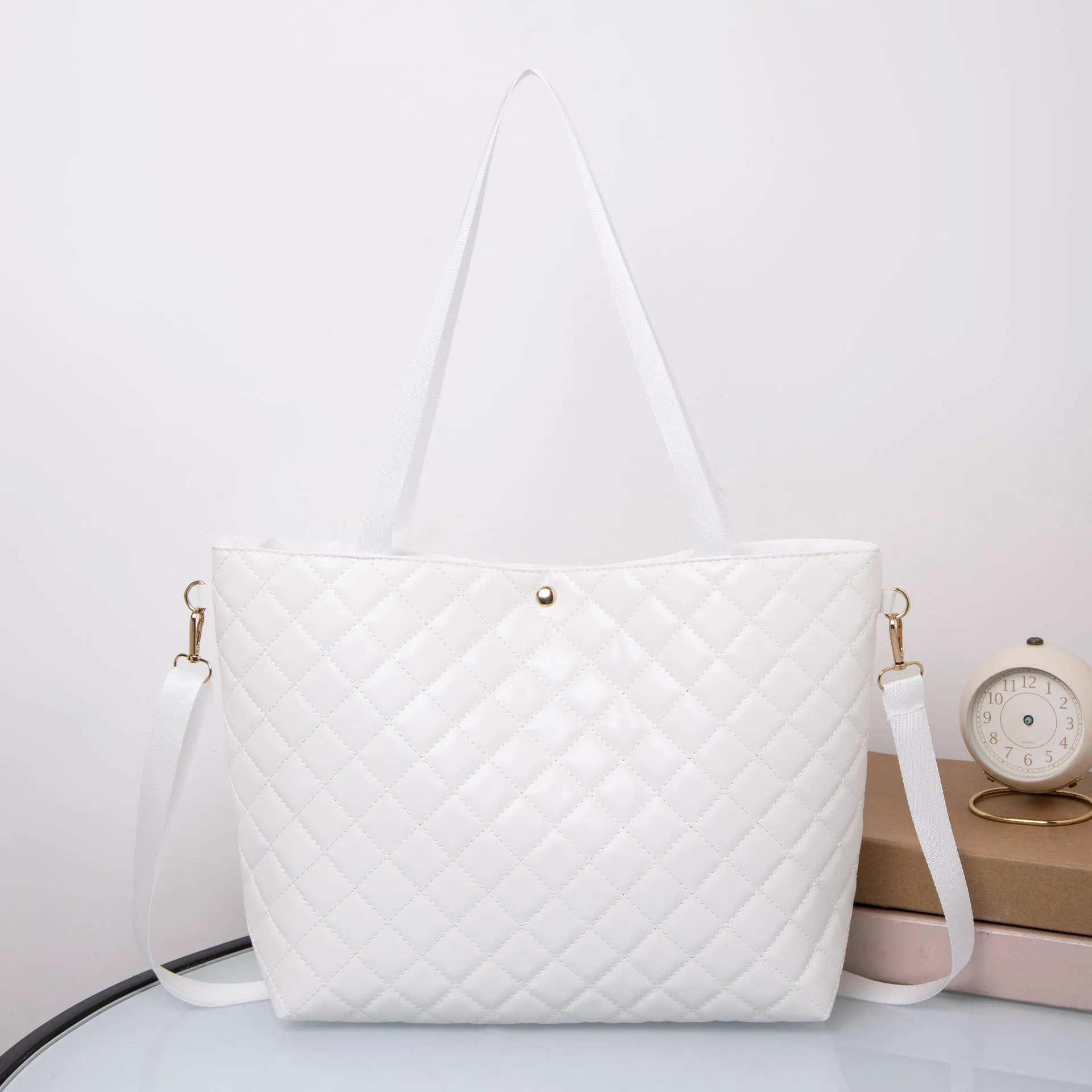 Women's Fashion Rhombus Underarm Trend Solid Color Shoulder Bags