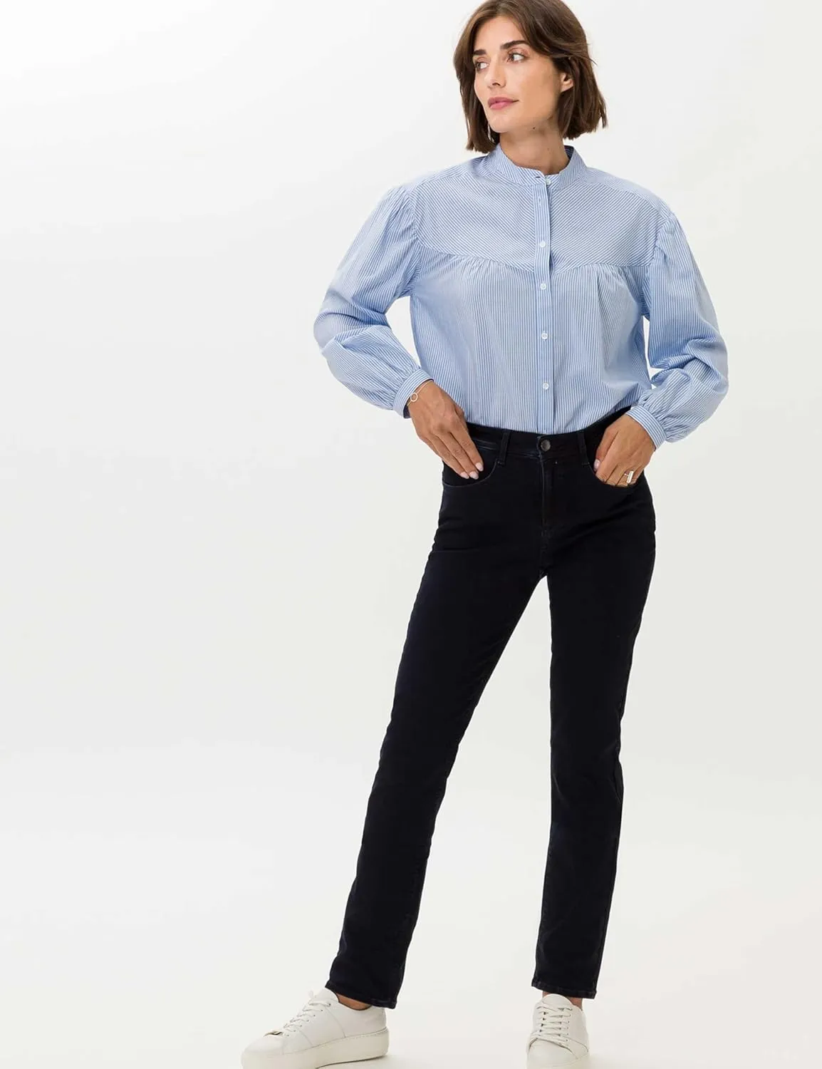 Women's Straight Jeans
