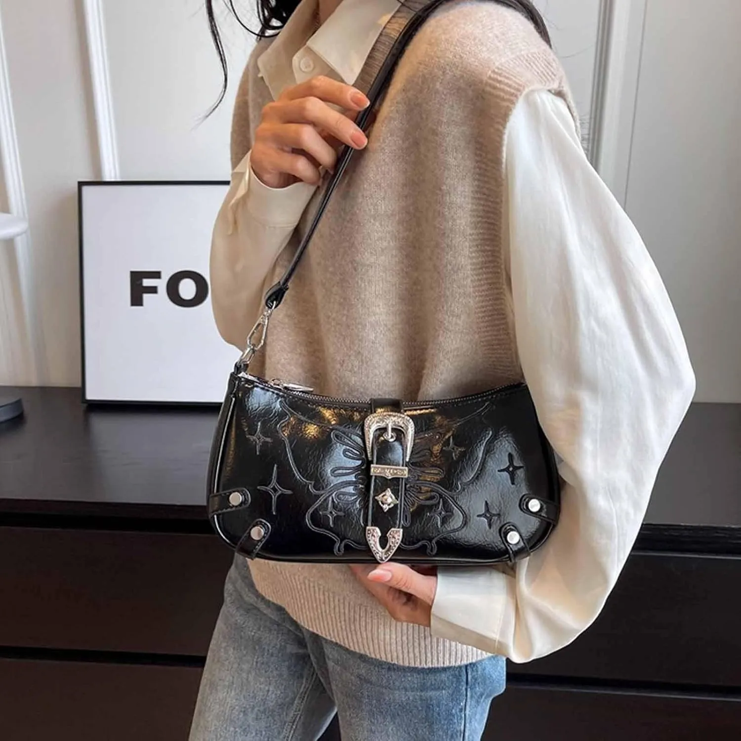 Women‘s Y2k Vintage Crescent Butterfly Bag Underarm Bag Zipper Shoulder Purse Casual Soft Lightweight Bag