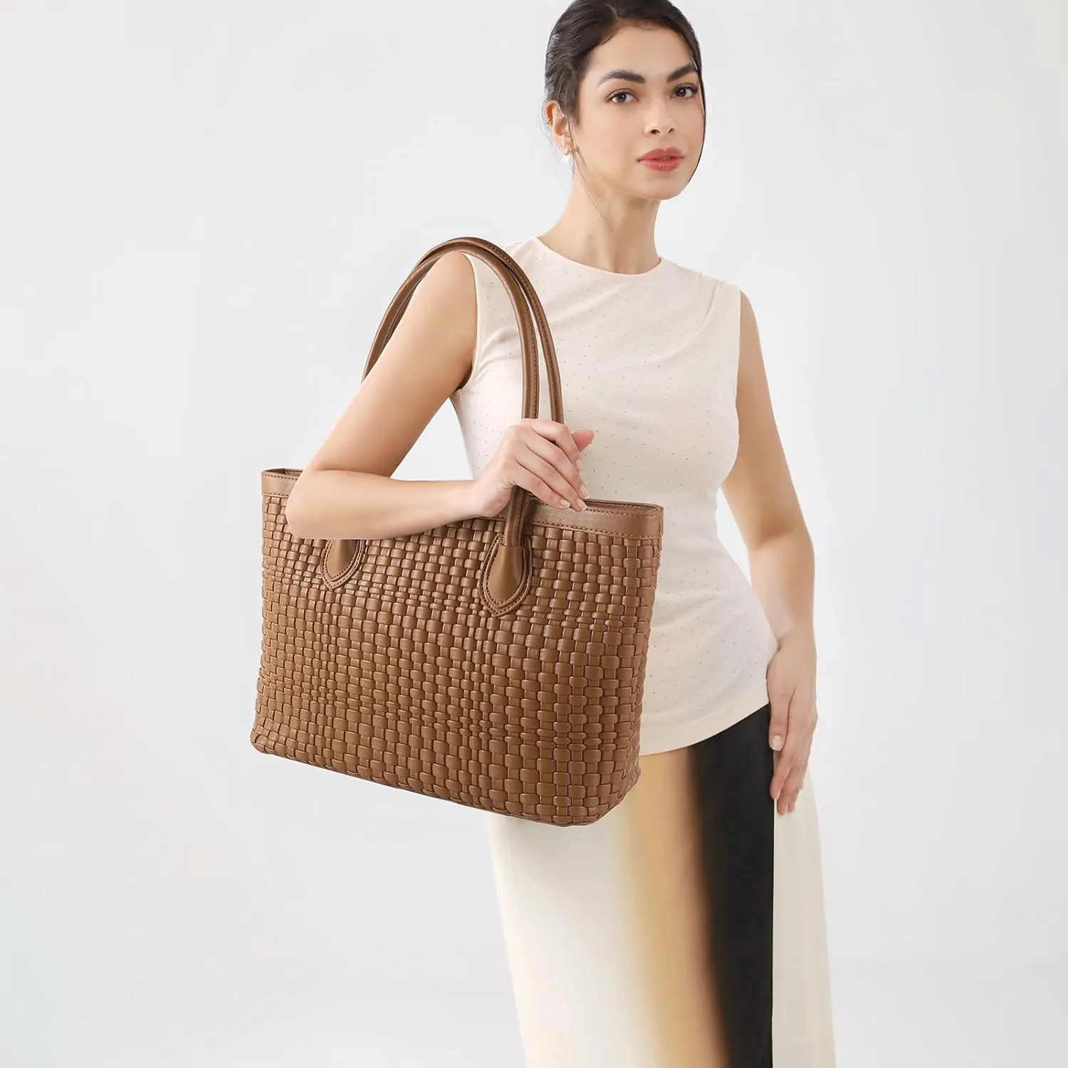 Woven Tote Bag For Women Hand Make Vegan Leather Shoulder Bag Handbag Zip Closure Beach Tote Travel Hand Bag