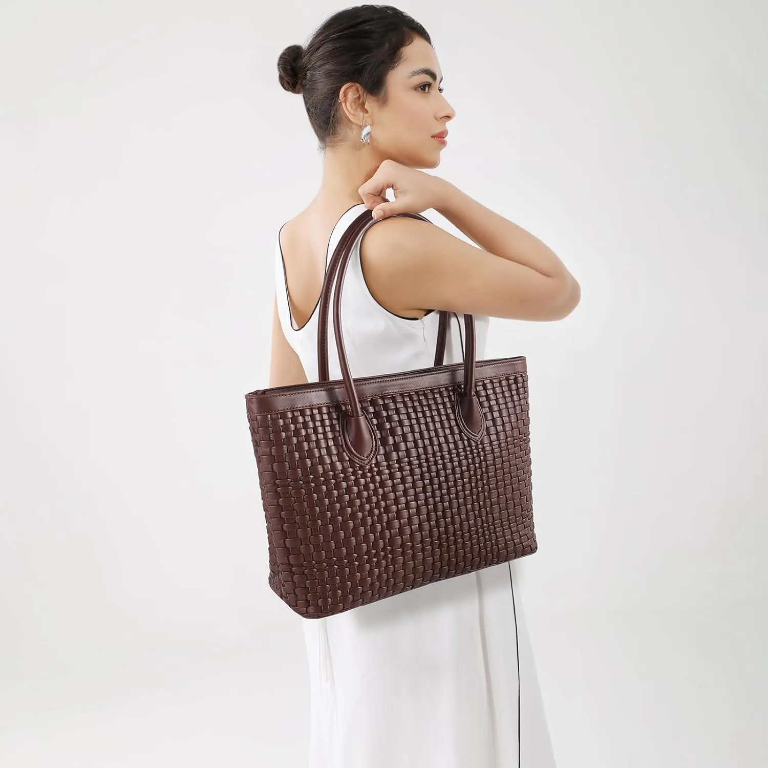 Woven Tote Bag For Women Hand Make Vegan Leather Shoulder Bag Handbag Zip Closure Beach Tote Travel Hand Bag