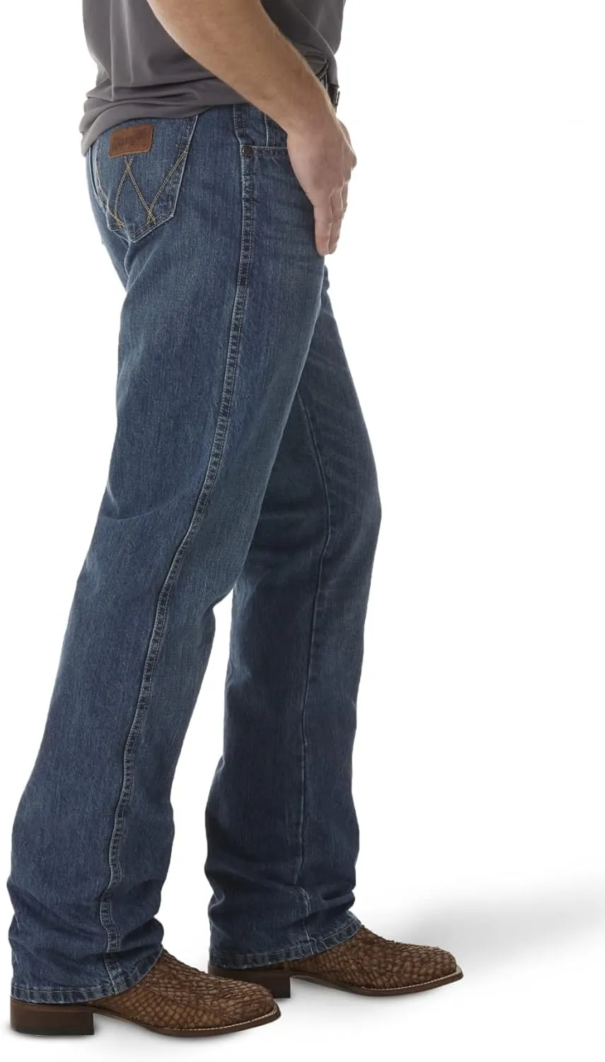 Wrangler Men's Retro Relaxed Fit Bootcut Jeans
