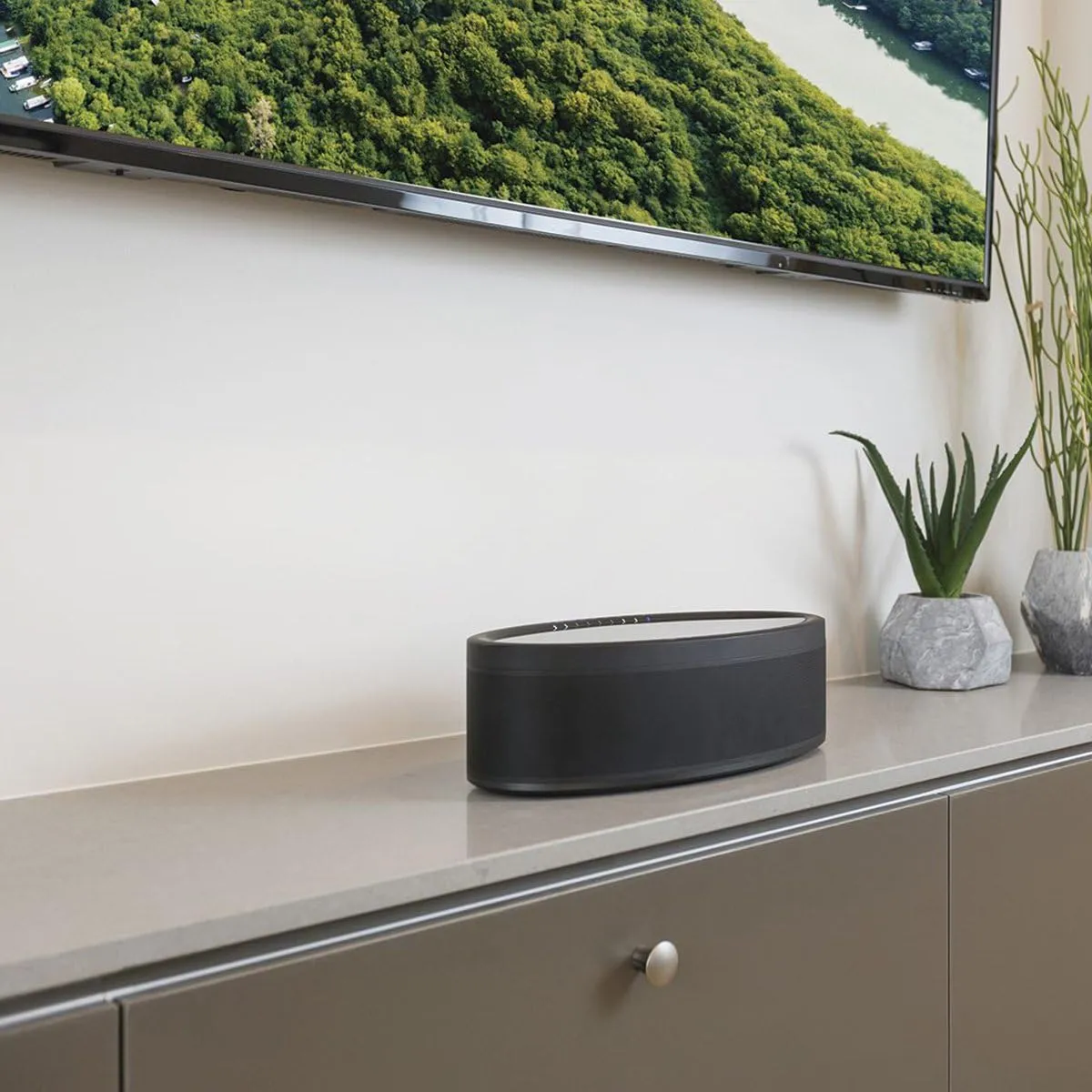 Yamaha Audio MusicCast 50 Wireless Speaker for Streaming Music, Compatible with Alexa (Black)